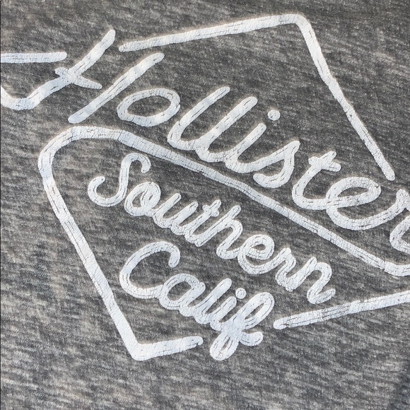 Authentic Hollister Tee - Picture 2 of 3